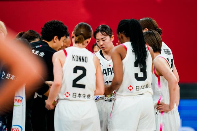 Japan v Argentina - Women s World Cup 2026 Qualifier Team Japan takes a timeout during the Women s World Cup 2026 Qualifier between Japan and Argentina at Turkcell Basketball Development Center in Istanbul, Turkey, on March 17, 2026. Istanbul Turkey  Copyright: xYagizxGurtugx originalFilename:gurtug-japanvar260317_npfx9.jpg