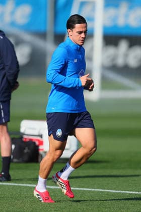 March 17, 2026, Zingonia, ITALY: Atalanta s Giacomo Raspadori attends a training session at Bortolotti Training Center in Zingonia, Italy, 17 March 2026. Atalanta BC will face Bayern Munchen in their UEFA Champions League round of 16 2nd leg soccer match on 18 March. ANSA MICHELE MARAVIGLIA. UEFA Champions League Round Of 16 MD-1 - Atalanta BC  - ZUMAa110 20260317_zaf_a110_009 Copyright: xMichelexMaravigliax