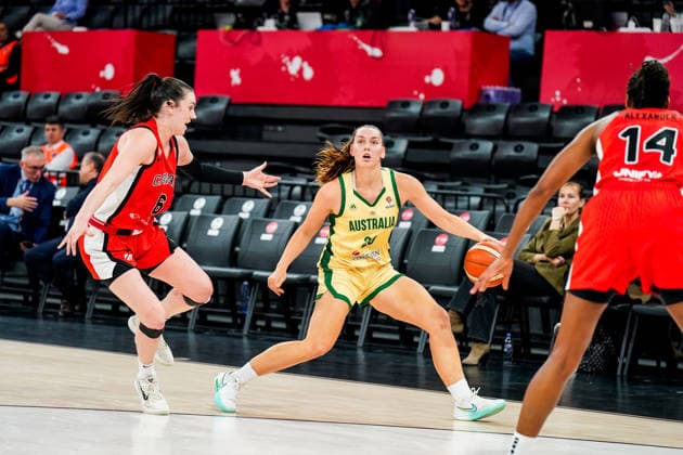 Australia v Canada - Women s World Cup 2026 Qualifier Isobel Borlase of Australia plays during the Women s World Cup 2026 Qualifier between Australia and Canada at Turkcell Basketball Development Center in Istanbul, Turkey, on March 17, 2026. Istanbul Turkey  Copyright: xYagizxGurtugx originalFilename:gurtug-australi260317_npXsz.jpg