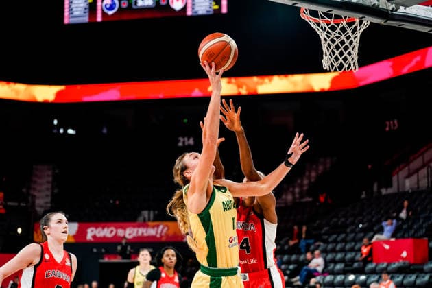 Australia v Canada - Women s World Cup 2026 Qualifier Alanna Smith of Australia is seen inside the perimeter during the Women s World Cup 2026 Qualifier between Australia and Canada at Turkcell Basketball Development Center in Istanbul, Turkey, on March 17, 2026. Istanbul Turkey  Copyright: xYagizxGurtugx originalFilename:gurtug-australi260317_nppV2.jpg