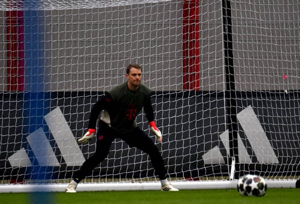 17 03 2026, FC Bayern Training Center, Munich, Training FC Bayern Munich , in the picture final training of FC Bayern Munich before the Champions League second leg against Atalanta Bergamo, goalkeeper Manuel Neuer Munich Photo by Midori Ikenouchi Hasan Bratic DeFodi Images