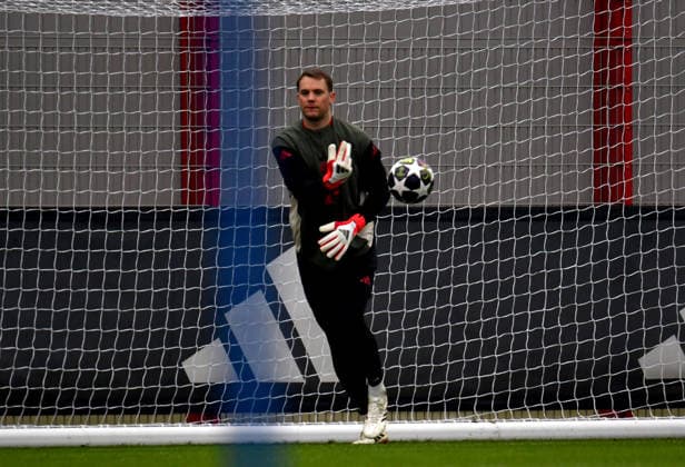 17 03 2026, FC Bayern Training Center, Munich, Training FC Bayern Munich , in the picture final training of FC Bayern Munich before the Champions League second leg against Atalanta Bergamo, goalkeeper Manuel Neuer Munich Photo by Midori Ikenouchi Hasan Bratic DeFodi Images