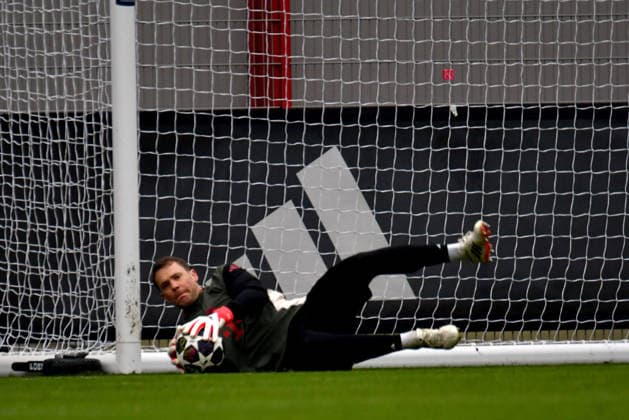 17 03 2026, FC Bayern Training Center, Munich, Training FC Bayern Munich , in the picture final training of FC Bayern Munich before the Champions League second leg against Atalanta Bergamo, goalkeeper Manuel Neuer Munich Photo by Midori Ikenouchi Hasan Bratic DeFodi Images