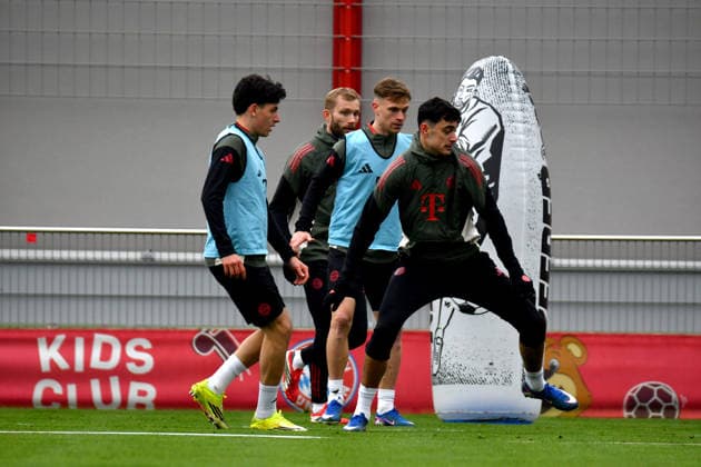 17 03 2026, FC Bayern Training Center, Munich, Training FC Bayern Munich , in the picture final training of FC Bayern Munich before the Champions League second leg against Atalanta Bergamo, Aleksandar Pavlovic Munich , Joshua Kimmich Munich , Konrad Laimer Munich Photo by Midori Ikenouchi Hasan Bratic DeFodi Images