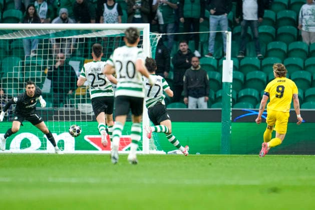 Football, Champions League 2025 2026 Sporting Lisbon Bodo Glimt Lisbon, Portugal 20260317 Glimts Kasper Hogh during the football match in the Champions League between Sporting Lisboa and Bodo Glimt at Estadio JosÃ Alvalade Photo Fredrik Varfjell NTB Lisboa Portugal EDITORIAL USE ONLY RESTRICTED USE FOR BETTING COMPANIES  Copyright: xFredrikxVarfjellx xNTBx