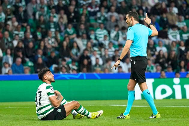 Football, Champions League 2025 2026 Sporting Lisbon Bodo Glimt Lisbon, Portugal 20260317 Referee Sandro Schärer and Sportings Luis Suarez during the football match in the Champions League between Sporting Lisboa and Bodo Glimt at Estadio JosÃ Alvalade Photo Fredrik Varfjell NTB Lisboa Portugal EDITORIAL USE ONLY RESTRICTED USE FOR BETTING COMPANIES  Copyright: xFredrikxVarfjellx xNTBx