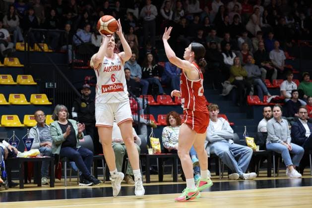 VIENNA, AUSTRIA, MAR. 17, 2026 WOMEN BASKETBALL EUROBASKET 2027 QUALIFIERS Â·First Round Â· Group D, AUSTRIA vs SWITZERLAND Sina Hollerl (AUT) shooting the ball VIENNA VIENNA, Hallmann Dome Hallmann Dome, Austria (AUT) AUSTRIA