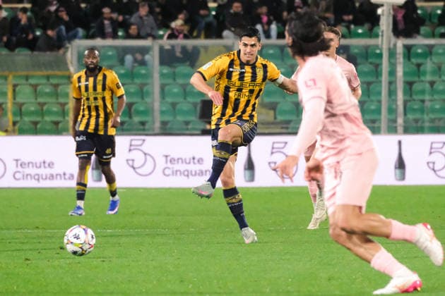 CALCIO - Serie B - Palermo FC vs SS Juve Stabia Palermo, Italy, 17 March 2026. Renzo Barbera Stadium, Palermo vs Juve Stabia, match valid for the 2025 2026 Serie B championship. In the photo: Nicola Mosti (SS Juve Stabia) Palermo Italy  Copyright: xIPAxSport ABACAx