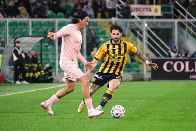 CALCIO - Serie B - Palermo FC vs SS Juve Stabia Palermo, Italy, 17 March 2026. Renzo Barbera Stadium, Palermo vs Juve Stabia, match valid for the 2025 2026 Serie B championship. In the photo: Tommaso Augello (Palermo FC) Palermo Italy  Copyright: xIPAxSport ABACAx