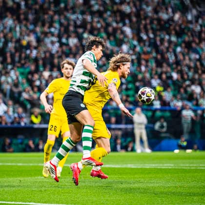 March 17, 2026, Lisbon, Lisbon, Portugal: battle for possession of the ball, during the UEFA Champions League - Round of 16 (2nd leg), between Sporting CP vs FC Bodo Glimt at Alvalade Stadium, Lisbon, on March 17, 2026 Soccer2026: Sporting CP Vs FC Bodo Glimt  - ZUMAr200 20260317_zsp_r200_017 Copyright: xNunoxReisinhox