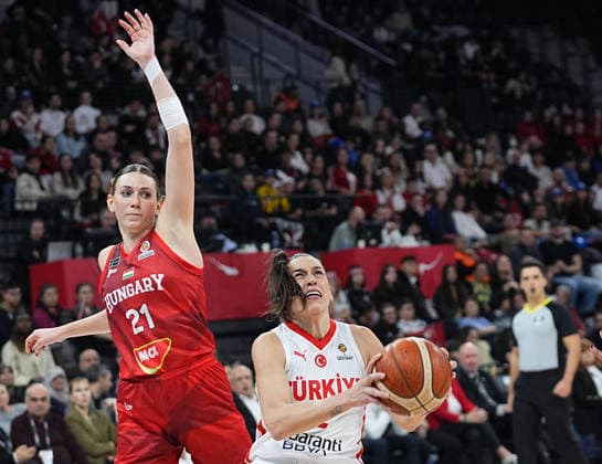 Turkiye v Hungary - FIBA Women’s World Cup Qualifiers ISTANBUL, TURKIYE - MARCH 17: Sevgi Uzun (R) of Turkiye in action against Reka Lelik (21) of Hungary during the FIBA Women’s World Cup Qualifiers Group C basketball match between Turkiye and Hungary at the Turkcell Basketball Development Center, in Istanbul, Turkiye, on March 17, 2026. Esra Bilgin Anadolu Istanbul Turkey. Editorial use only. Please get in touch for any other usage.  Copyright: x2026xAnadoluxEsraxBilginx