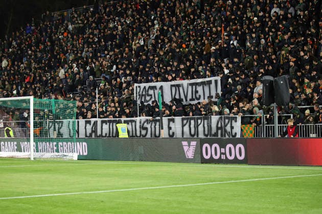 Venezia ™s supporters partita di Serie B tra Venezia e Padova allo stadio Pier Luigi Penzo di Venezia, Italia - martedÃ¬ 17 Marzo 2026. - Calcio. (Foto di Paola Garbuio Lapresse)  Copyright: xPaolaxGarbuio LaPressex