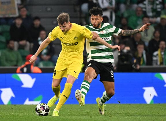 Sporting CP v FK Bodo Glimt - UEFA Champions League LISBON, PORTUGAL - MARCH 17: Luis Suarez of Sporting and Odin Luras Bjortuft of Bodo Glimt challenge for the ball during the UEFA Champions League 2025 26 Round of 16 Second Leg match between Sporting Clube de Portugal and FK Bodo Glimt at Estadio Jose Alvalade on March 17, 2026 in Lisbon, Portugal. Zed Jameson Anadolu Lisbon Portugal. Editorial use only. Please get in touch for any other usage.  Copyright: x2026xAnadoluxZedxJamesonx