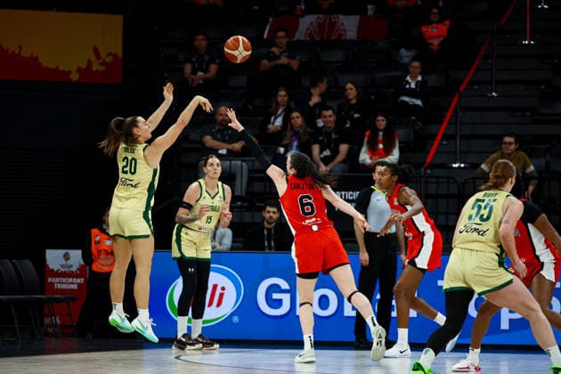 Australia vs Canada Women s Basketball World Cup 2026 Qualifying Tournaments Isobel Borlase of Australian national team, Nationalteam shoots a three-pointer during the Women s Basketball World Cup 2026 Qualifying Tournaments Group Phase - Group A between Australia National Team and Canada National Team at Turkcell Basketball Development Center on March 17, 2026 in Istanbul, Turkey. Istanbul Istanbul Turkey Copyright: xBurakxBasturkx