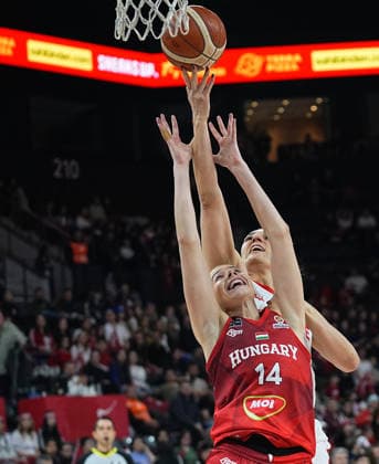 Turkiye v Hungary -FIBA Women World Cup Qualifiers ISTANBUL, TURKIYE - MARCH 17: Turkiye player Esra Ural Topuz and Hungary player Dorka Juhasz (14) compete for the ball during the FIBA Women World Cup Qualifiers Group C basketball match between Turkiye and Hungary at the Turkcell Basketball Development Center in Istanbul, Turkiye on March 17, 2026. Esra Bilgin Anadolu Istanbul Turkey. Editorial use only. Please get in touch for any other usage.  Copyright: x2026xAnadoluxEsraxBilginx