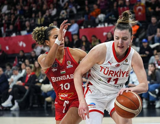 Turkiye v Hungary - FIBA Women’s World Cup Qualifiers ISTANBUL, TURKIYE - MARCH 17: Elif Bayram (11) of Turkiye in action against Nina Aho (10) of Hungary during the FIBA Women’s World Cup Qualifiers Group C basketball match between Turkiye and Hungary at the Turkcell Basketball Development Center, in Istanbul, Turkiye, on March 17, 2026. Esra Bilgin Anadolu Istanbul Turkey. Editorial use only. Please get in touch for any other usage.  Copyright: x2026xAnadoluxEsraxBilginx