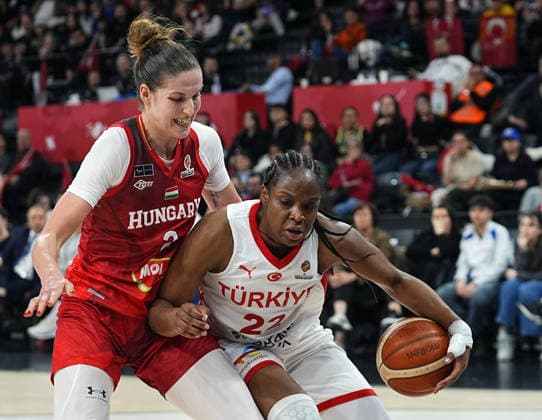 Turkiye v Hungary - FIBA Women’s World Cup Qualifiers ISTANBUL, TURKIYE - MARCH 17: Kennedy Burke (22) of Turkiye in action against Virag Takacs-Kiss (2) of Hungary during the FIBA Women’s World Cup Qualifiers Group C basketball match between Turkiye and Hungary at the Turkcell Basketball Development Center, in Istanbul, Turkiye, on March 17, 2026. Esra Bilgin Anadolu Istanbul Turkey. Editorial use only. Please get in touch for any other usage.  Copyright: x2026xAnadoluxEsraxBilginx