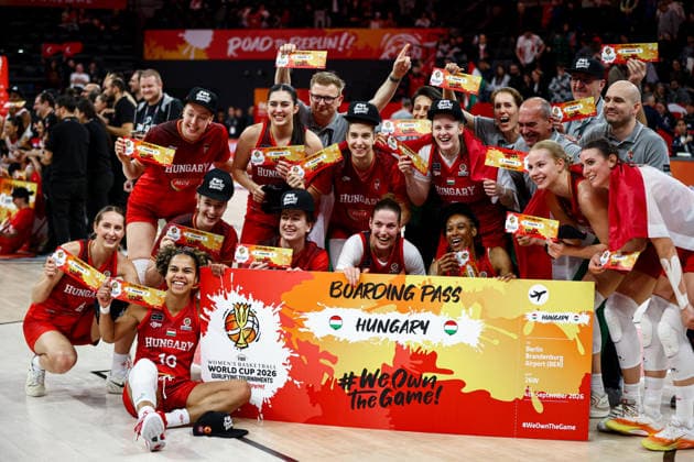 Turkiye vs Hungary Women s Basketball World Cup 2026 Qualifying Tournaments Hungary national team, Nationalteam celebrates the end of the match and the qualification for the world cup after the Women s Basketball World Cup 2026 Qualifying Tournaments Group Phase - Group A between Turkiye National Team and Hungary National Team at Turkcell Basketball Development Center on March 17, 2026 in Istanbul, Turkey. Istanbul Istanbul Turkey Copyright: xBurakxBasturkx