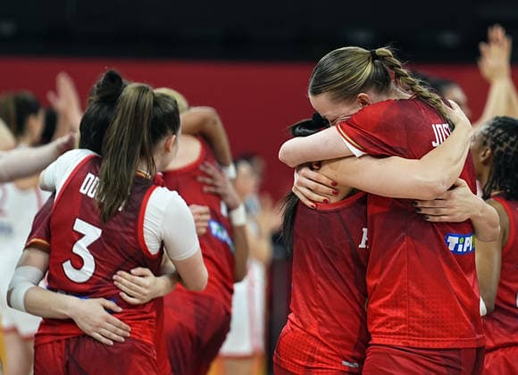 Turkiye v Hungary - FIBA Women’s World Cup Qualifiers ISTANBUL, TURKIYE - MARCH 17: Players of Hungary, who won three and lost two of their games, celebrate after finishing second in the group and securing qualification for the finals, following the FIBA Women’s World Cup Qualifiers Group C basketball match between Turkiye and Hungary at the Turkcell Basketball Development Center, in Istanbul, Turkiye, on March 17, 2026. Esra Bilgin Anadolu Istanbul Turkey. Editorial use only. Please get in touch for any other usage.  Copyright: x2026xAnadoluxEsraxBilginx