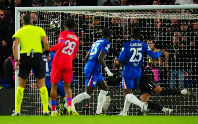 Bradley Barcola of PSG scores a goal to make it 2-0 Chelsea v Paris Saint-Germain, UEFA Champions League, Round of 16, Second Leg, Football, Stamford Bridge, London, UK - 17 Mar 2026London Stamford Bridge United Kingdom EDITORIAL USE ONLY No use with unauthorised audio, video, data, fixture lists, club league logos or live services. Online in-match use limited to 120 images, no video emulation. No use in betting, games or single club league player publications. Copyright: xJavierxGarcia Shutterstockx 16776377t