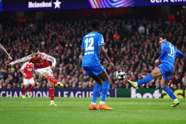 Leandro Trossard of Arsenal with a shot on goal Arsenal v Bayer 04 Leverkusen, UEFA Champions League, Round of 16, Second Leg, Football, Emirates Stadium, London, UK - 17 Mar 2026London Emirates Stadium United Kingdom EDITORIAL USE ONLY No use with unauthorised audio, video, data, fixture lists, club league logos or live services. Online in-match use limited to 120 images, no video emulation. No use in betting, games or single club league player publications. Copyright: xSimonxDael Shutterstockx 16776376s