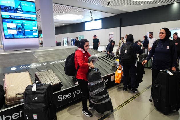Iran women’s national football team arrives in Turkiye for return home ISTANBUL, TURKIYE - MARCH 17: Members of the Iran women’s national football team arrive at Istanbul Airport as they travel back to their country after competing in the 2026 AFC Women’s Asian Cup in Australia, in Istanbul, Turkiye, on March 17, 2026. Hakan Akgun Anadolu Istanbul Turkey. Editorial use only. Please get in touch for any other usage.  Copyright: x2026xAnadoluxHakanxAkgunx