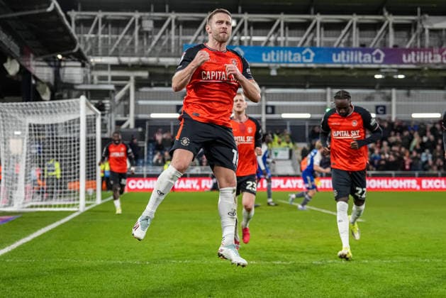 GOAL - Jordan Clark (18) of Luton Town celebrates after he scores his team™s second goal (Penalty) during the Sky Bet League 1 match between Luton Town and Exeter City at Kenilworth Road, Luton, England on 17 March 2026.  Copyright: xDavidxHornx PMI-7189-0014