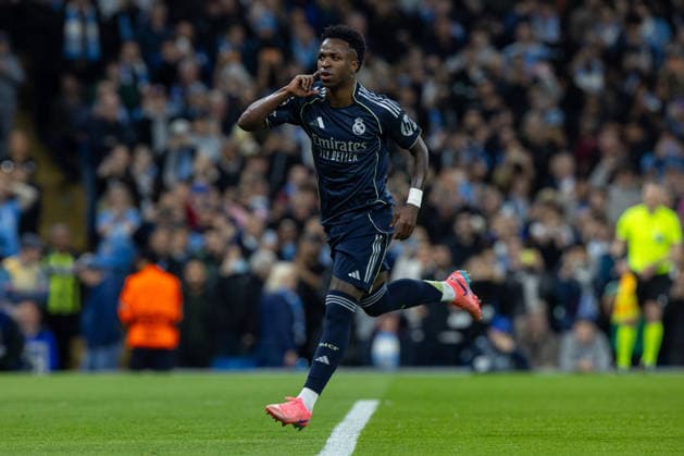 Football - UEFA Champions League - Round of 16 - 2nd Leg - Manchester City FC v Real Madrid CF MANCHESTER, ENGLAND - Tuesday, March 17, 2026: Real Madrid s Vinicius Junior celebrates after scoring the first goal with a penalty-kick during the UEFA Champions League Round of 16 2nd Leg match between Manchester City FC and Real Madrid CF at the City of Manchester Stadium. (Photo by David Rawcliffe Propaganda) MANCHESTER City of Manchester Stadium GREATER MANCHESTER ENGLAND  Copyright: xDavidxRawcliffex P2026-03-17-Man_City_Real_Madrid-23