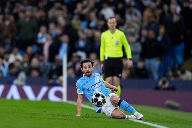 March 17, 2026, Manchester, Manchester, England: Bernardo Silva of Manchester City in action during the UEFA Champions League 2025 26 Round of 16 Second Leg match between Manchester City and Real Madrid C.F. at Etihad Stadium on March 17, 2026, in Manchester, England. Manchester England - ZUMAa181 20260317_zaa_a181_172 Copyright: xDennisxAgyemanx
