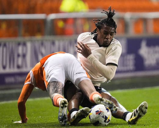 Blackpool v Port Vale Sky Bet League 1 Hayden Coulson of Blackpool (left) battles for the ball with Rhys Walters of Port Vale (right) during the Sky Bet League 1 match at Bloomfield Road, Blackpool 17 03 2026 UK Newspapers OUT Copyright: xMikexMartinx FIL-23146-0025