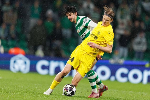 Ulrik Saltnes and Francisco Trincao seen during UEFA Champions League Round of 16 game between teams of Sporting CP and FK Bodo Glimt at Estadio Jose Alvalade (Maciej Rogowski Ball Raw Images) Lisbon Estadio Jose Alvalade Portugal Copyright: xMaciejxRogowskix maciejrogowski_sporting_bodo_2526_ROG1655