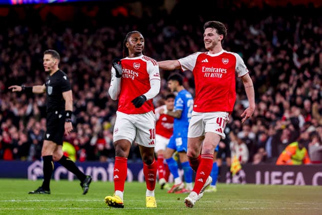LONDON, ENGLAND - MARCH 17: Eberechi Eze of Arsenal celebrate their team s first goal with Declan Rice of Arsenal during the UEFA Champions League 2025 26 Round of 16 Second Leg match between Arsenal FC and Bayer 04 Leverkusen at Arsenal Stadium on March 17, 2026 in London, England.  Copyright: xRenexNijhuis MBxMediax