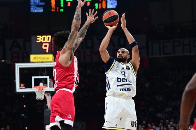 EuroLeague Basketball, Olympiacos Piraeus vs Fenerbahce Beko Istanbul - Talen Horton Tucker, 8 of Fenerbahce Beko Istanbul during the Euroleague regular season basketball match between Olympiacos Piraeus and Fenerbahce Beko Istanbul held at Peace and Friendship Stadium in Piraeus, Grecee, 17 March 2026. PIRAEUS Greece Copyright: xOnexInchxProductionsx 6896736
