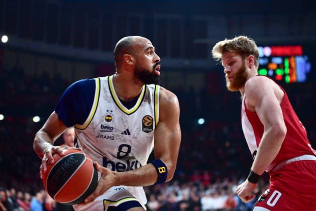 EuroLeague Basketball, Olympiacos Piraeus vs Fenerbahce Beko Istanbul - Talen Horton Tucker, 8 of Fenerbahce Beko Istanbul during the Euroleague regular season basketball match between Olympiacos Piraeus and Fenerbahce Beko Istanbul held at Peace and Friendship Stadium in Piraeus, Grecee, 17 March 2026. PIRAEUS Greece Copyright: xOnexInchxProductionsx 6896772