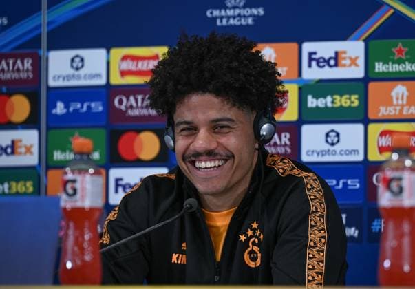Ahead of Liverpool v Galatasaray - UEFA Champions League LIVERPOOL, UNITED KINGDOM - MARCH 17: Galatasaray player Gabriel Sara speaks during the press conference, PK, Pressekonferenz ahead of the UEFA Champions League Round of 16 rematch against Liverpool at Anfield Stadium in Liverpool, United Kingdom, on March 17, 2026. Rasid Necati Aslim Anadolu Liverpool United Kingdom. Editorial use only. Please get in touch for any other usage.  Copyright: x2026xAnadoluxRasidxNecatixAslimx