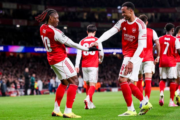 LONDON, ENGLAND - MARCH 17: Eberechi Eze of Arsenal celebrate their team s first goal with Gabriel of Arsenal during the UEFA Champions League 2025 26 Round of 16 Second Leg match between Arsenal FC and Bayer 04 Leverkusen at Arsenal Stadium on March 17, 2026 in London, England.  Copyright: xRenexNijhuis MBxMediax