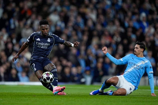 March 17, 2026, Manchester, Manchester, England: Vinicius Junior of Real Madrid CF in action during the UEFA Champions League 2025 26 Round of 16 Second Leg match between Manchester City and Real Madrid C.F. at Etihad Stadium on March 17, 2026, in Manchester, England. Manchester City V Real Madrid C.F. - UEFA Champions League 2025 26 Round Of 16 Second Leg  - ZUMAa181 20260317_zaa_a181_189 Copyright: xDennisxAgyemanx
