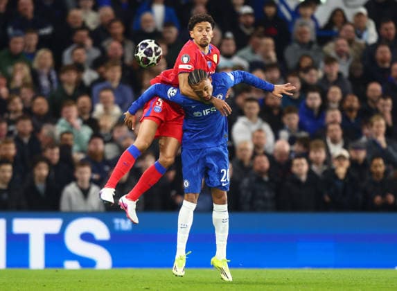 Chelsea v Paris Saint Germain, UEFA Champions League, Round of 16, Second Leg Stamford Bridge, London, UK - 17 03 2026 Marquinhos of Paris Saint-Germain rises above Joao Pedro of Chelsea during the UEFA Champions League round of 16 game at Stamford Bridge London Stamford Bridge London GBR, UK NEWSPAPERS OUT Copyright: xMarkxGreenwoodx