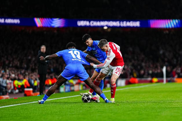 Ernest Poku Bayer 04 Leverkusen, 19 , Exequiel Palacios Bayer 04 Leverkusen, 25 , Leandro Trossard FC Arsenal, 19 ENG, FC Arsenal vs Bayer 04 Leverkusen, Football, UEFA Champions League, Round of 16, 2025 2026 season, 17 03 2026 ENG, FC Arsenal vs Bayer 04 Leverkusen, Football, UEFA Champions League, Round of 16, 2025 2026 season, 17 03 2026 London Copyright: xEibner-Pressefoto MarcelxvonxFehrnx EP_MFN