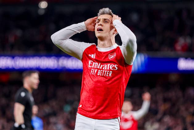 LONDON, ENGLAND - MARCH 17: Leandro Trossard of Arsenal looks dejected during the UEFA Champions League 2025 26 Round of 16 Second Leg match between Arsenal FC and Bayer 04 Leverkusen at Arsenal Stadium on March 17, 2026 in London, England.  Copyright: xRenexNijhuis MBxMediax