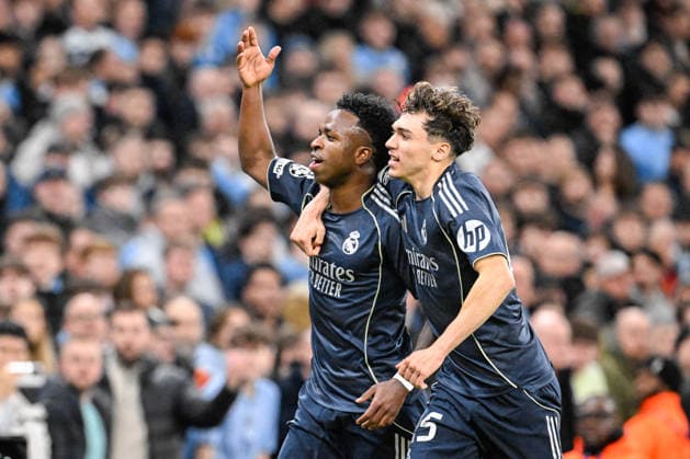 Champions League 2026 Manchester City v Real Madrid Vinicius Jr and Thiago Pitarch of Real Madrid Manchester City v Real Madrid Champions League round of 16 match , between Manchester City and Real Madrid played at the Etihad Stadium, Manchester on March 17, 2026 in Manchester Manchester City of Manchester Stadium Manchester England Futbol Copyright: xCallisx xAgenciaxLOFx