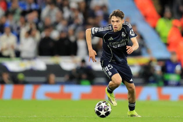 17th March 2026; Etihad Stadium, Manchester, England; UEFA Champions League Football, Manchester City versus Real Madrid; Thiago Pitarch of Real Madrid runs with the ball  DavidxBlunsden Content restricted for UK based newspaper