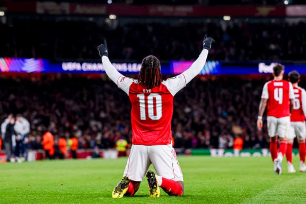 LONDON, ENGLAND - MARCH 17: Eberechi Eze of Arsenal celebrates after scoring his teams first goal during the UEFA Champions League 2025 26 Round of 16 Second Leg match between Arsenal FC and Bayer 04 Leverkusen at Arsenal Stadium on March 17, 2026 in London, England.  Copyright: xRenexNijhuis MBxMediax