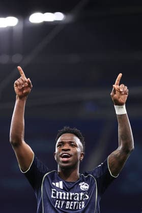 Fußball UEFA-Champions-League-Achtelfinale Manchester City gegen Real Madrid 17. März 2026 UEFA-Champions-League-Achtelfinale Manchester City gegen Real Madrid Vinicius Junior von Real Madrid feiert nach dem Spiel den Sieg Foto Simon Stacpoole Abseits Manchester UK  Copyright: xSimonxStacpoolexOffside