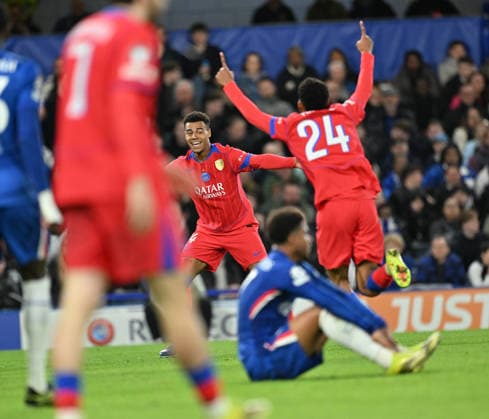 Chelsea vs PSG - UEFA Champions League LONDON, ENGLAND - MARCH 17: Desire Doue (C) of Paris Saint-Germain (PSG) celebrates after a score during the UEFA Champions League 2025 26 Round of 16 second-leg match between Chelsea and Paris Saint-Germain at Stamford Bridge in London, England on March 17, 2026. Mustafa Yalcin Anadolu London United Kingdom. Editorial use only. Please get in touch for any other usage.  Copyright: x2026xAnadoluxMustafaxYalcinx