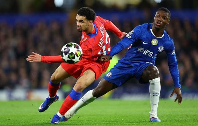 Warren Zaire-Emery of Paris Saint-Germain competes for the ball with Moises Caicedo of Chelsea Chelsea v Paris Saint-Germain, UEFA Champions League, Round of 16, Second Leg, Football, Stamford Bridge, London, UK - 17 Mar 2026London Stamford Bridge United Kingdom EDITORIAL USE ONLY No use with unauthorised audio, video, data, fixture lists, club league logos or live services. Online in-match use limited to 120 images, no video emulation. No use in betting, games or single club league player publications.  Copyright: xShutterstockx 16776722bu