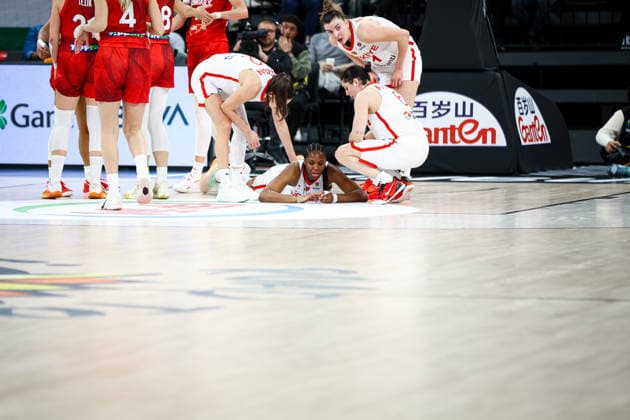 Turkiye vs Hungary Women s Basketball World Cup 2026 Qualifying Tournaments Kennedy Burke of Turkiye national team, Nationalteam lies on the court after a collision during the Women s Basketball World Cup 2026 Qualifying Tournaments Group Phase - Group A between Turkiye National Team and Hungary National Team at Turkcell Basketball Development Center on March 17, 2026 in Istanbul, Turkey. Istanbul Istanbul Turkey Copyright: xBurakxBasturkx