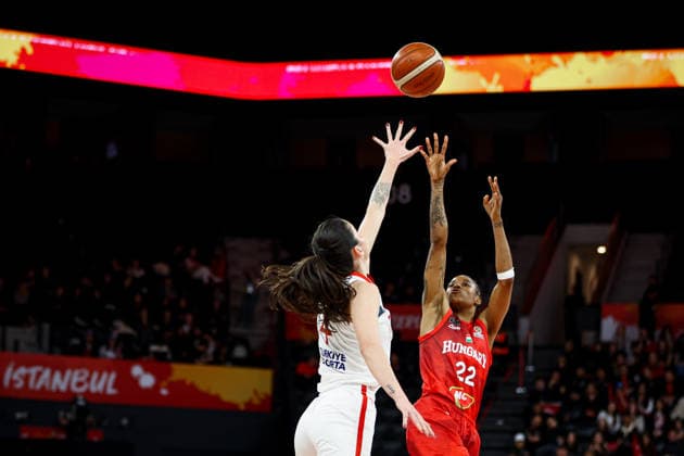 Turkiye vs Hungary Women s Basketball World Cup 2026 Qualifying Tournaments Yvonne Turner of Hungary national team, Nationalteam shoots a two-pointer while Olcay Cakir of Turkiye National Team tries to stop the ball during the Women s Basketball World Cup 2026 Qualifying Tournaments Group Phase - Group A between Turkiye National Team and Hungary National Team at Turkcell Basketball Development Center on March 17, 2026 in Istanbul, Turkey. Istanbul Istanbul Turkey Copyright: xBurakxBasturkx