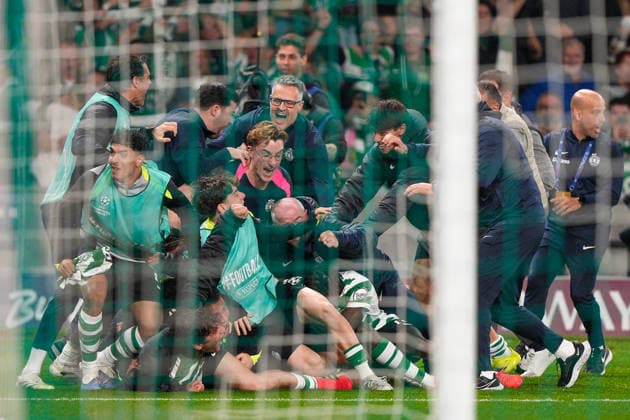 Sporting CP Vs FK Bodo Glimt in Lisbon, Portugal - 17 Mar 2026 Sporting CP players celebrates their fifth goal during UEFA Champions League 2025 26 round of 16 2nd leg between Sporting CP and FK Bodo Glimt at Estadio Jose Alvalade. Final score: Sporting CP 5:0 FK Bodo Glimt Lisbon Portugal Copyright: xBrunoxdexCarvalhox xSOPAxImagesx brunodecarvalho_sportingbodoglimt-2844