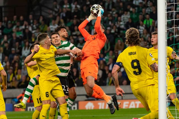 17th March 2026; Estadio Jose Alvalade, Lisbon, Portugal, UEFA Champions League Football, Sporting Lisbon versus Bodo Glimt; Nikita Haikin goalkeeper of Bodo Glimt catches the ball after the corner kick  JosexSalgueiro Content restricted for UK based newspaper
